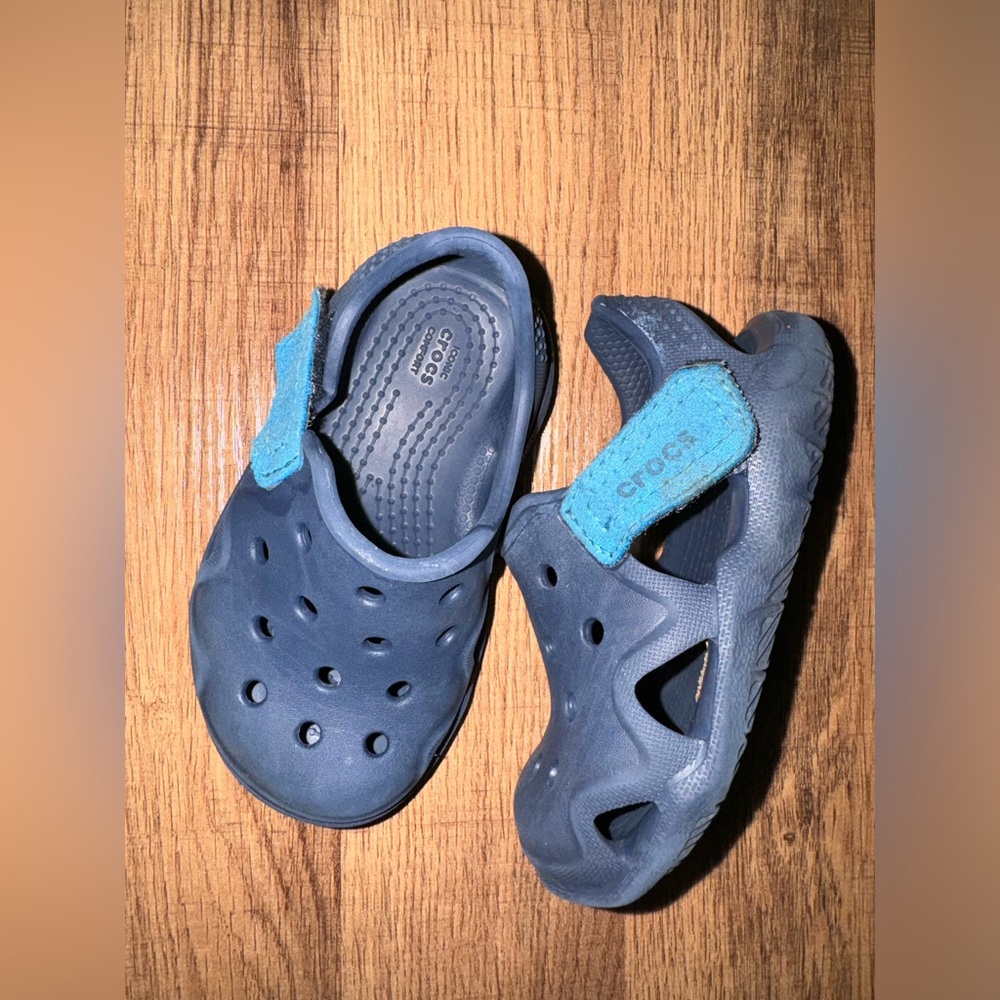 Crocs Unisex-Child Swiftwater Wave size 6c